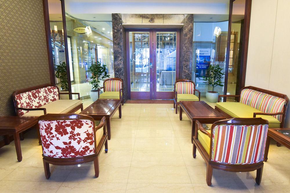 The Howard Plaza Hotel Гаосюн Экстерьер фото Lobby