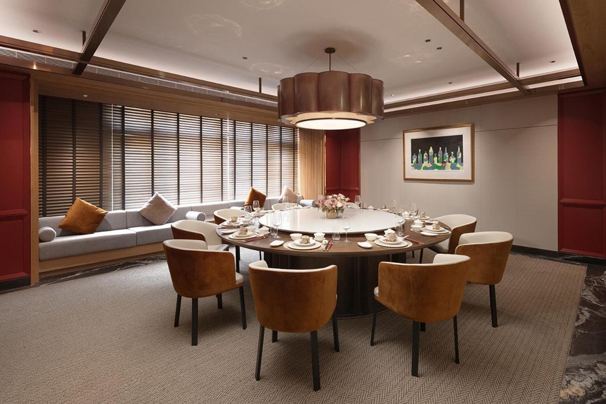 The Howard Plaza Hotel Гаосюн Экстерьер фото The interior of the restaurant